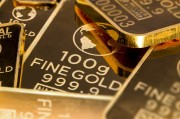 金價大漲！投資者繼續(xù)買入黃金以求避險