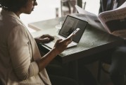 深度剖析，新聞事件背后的社會現(xiàn)象與反思，解碼新聞，揭示社會現(xiàn)象與深層反思