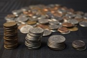 如何進(jìn)行貨幣兌換的操作？這些操作方法對資金流動(dòng)有何影響？