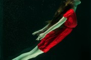 夢(mèng)中幻影——夢(mèng)到女人洗澡的深度解析，夢(mèng)中幻影，深度解析夢(mèng)到女人洗澡的寓意