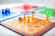 一款無限制的免費(fèi)跳棋游戲，給你帶來無限的樂趣，無限制跳棋，讓生活充滿樂趣的游戲