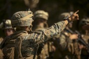 免費游戲中的軍事元素——軍人版的使命召喚，軍人版使命召喚，自由職業(yè)者如何在海量免費游戲中發(fā)揮他們的技能