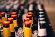 體驗(yàn)飲料的無(wú)限樂(lè)趣——免費(fèi)游戲的魅力所在，一杯好酒，一份分享，探索免費(fèi)游戲的樂(lè)趣與魅力