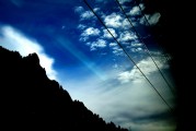 夢(mèng)到彩色的鳥，一場(chǎng)絢爛的夢(mèng)境之旅