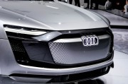 不打“放血式”價(jià)格戰(zhàn)！長城汽車，上半年凈利潤暴增420%！