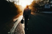 夢中的驚險之旅——一次撞車夢的深度解析，夢中的驚險之旅，撞車夢的深度解析