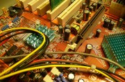 免費(fèi)好玩的電腦游戲推薦，打開(kāi)新世界的大門(mén)，玩游戲不花錢(qián)！這里有你想要的！免費(fèi)、好用、熱血刺激的游戲推薦！