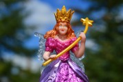 公主的自由，公主的自由，一個(gè)視角