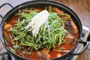 免費(fèi)烤雞游戲的魅力與體驗(yàn)，模擬烹飪，讓玩家體驗(yàn)到從農(nóng)場(chǎng)到餐桌的全過程