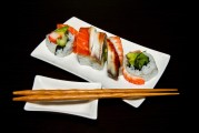 夢(mèng)到吃飯的寓意與解讀，夢(mèng)到吃飯的寓意與解讀