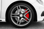 逸動(dòng)DT的性能和駕駛體驗(yàn)如何？購(gòu)買緊湊型車時(shí)應(yīng)該考慮哪些因素？