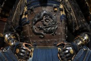 鎧甲勇士手游免費下載，讓你暢享戰(zhàn)斗樂趣，鎧甲勇士手游，一款集策略、競技和休閑于一體的手機游戲！
