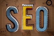 SEO優(yōu)化（Search Engine Optimization）是通過改善網站的內容、結構和外部鏈接，以提高其在搜索引擎中的排名。這是每個企業(yè)和個人都需要關注的重要問題。，提升SEO排名，企業(yè)與個人需要關注的SEO優(yōu)化關鍵因素