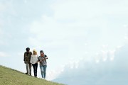 伊甸園的自由游戲，一場關(guān)于成長與激情的游戲，伊甸園，在成長與激情中尋找自我