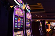 一步即可擁有超大規(guī)模即時戰(zhàn)斗場景的Step Free Game——劍之王，劍之王，輕松實現(xiàn)超大規(guī)模即時戰(zhàn)斗的劍道大師
