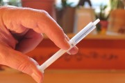 冒充醫(yī)院專家會受到哪些法律處罰？冒充專家對醫(yī)療行業(yè)有哪些負(fù)面影響？