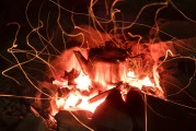 免費(fèi)大作游戲，打開一個(gè)全新的電子游戲世界，輕松娛樂，享受無需付費(fèi)的游戲體驗(yàn)