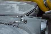 如何正確使用汽車杯架？這種設(shè)計有哪些實用功能？