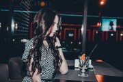 夢中的裸露之謎，我為何夢見自己沒衣服穿？
