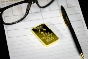 如何將盎司轉換為克？這種轉換如何影響黃金的計量和交易？