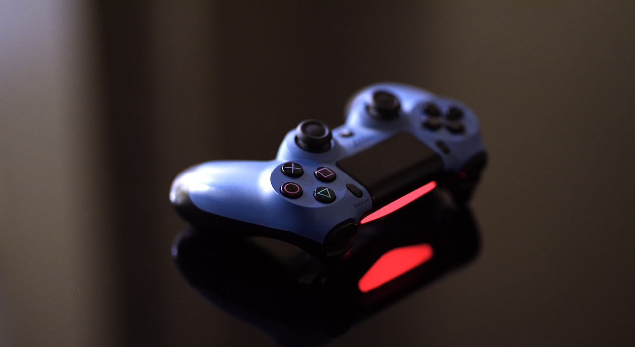 如何輕松下載PS4免費游戲？
