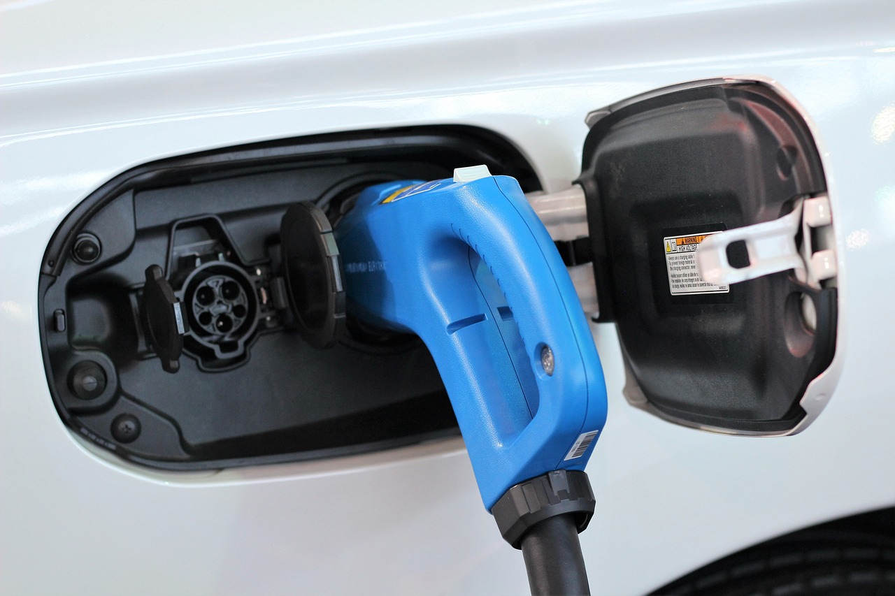 眾泰車鑰匙更換車載電池的方法有哪些？更換鑰匙車載電池時(shí)應(yīng)注意哪些細(xì)節(jié)？