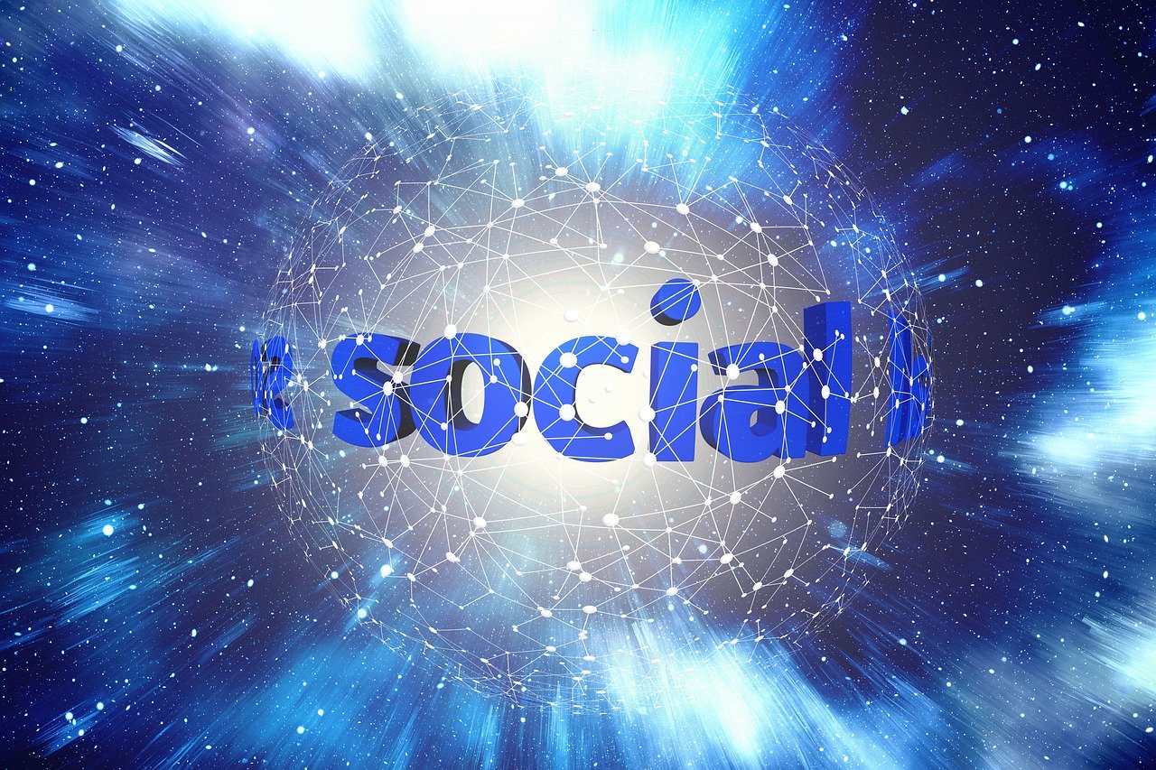 在互聯網時代，構建與應用Web插件網站的探索