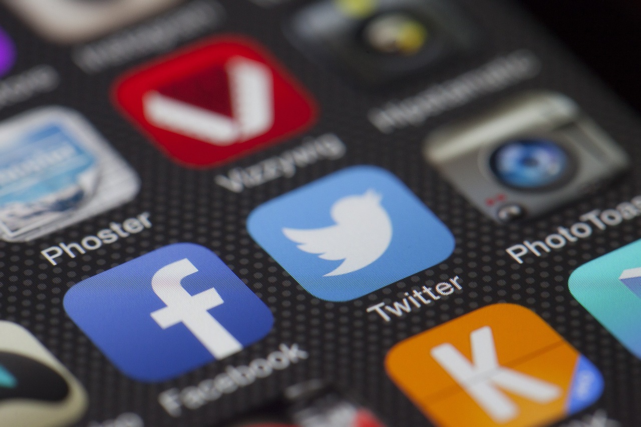 全球網(wǎng)絡(luò)流量排名，谷歌、Facebook與Twitter的爭奪