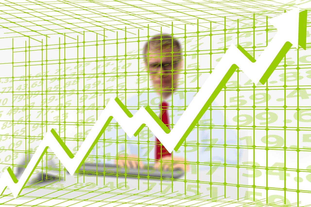 10月社會消費品零售總額同比增長4.8%，比上月加快1.6個百分點