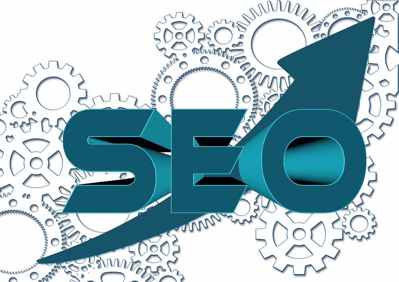 SEO策略，是企業(yè)或個(gè)人通過優(yōu)化網(wǎng)站結(jié)構(gòu)、內(nèi)容質(zhì)量以及外部鏈接等手段，提升網(wǎng)站在搜索引擎中的排名。它是一個(gè)長(zhǎng)期且持續(xù)的過程，需要不斷嘗試和調(diào)整以適應(yīng)不同的市場(chǎng)環(huán)境。