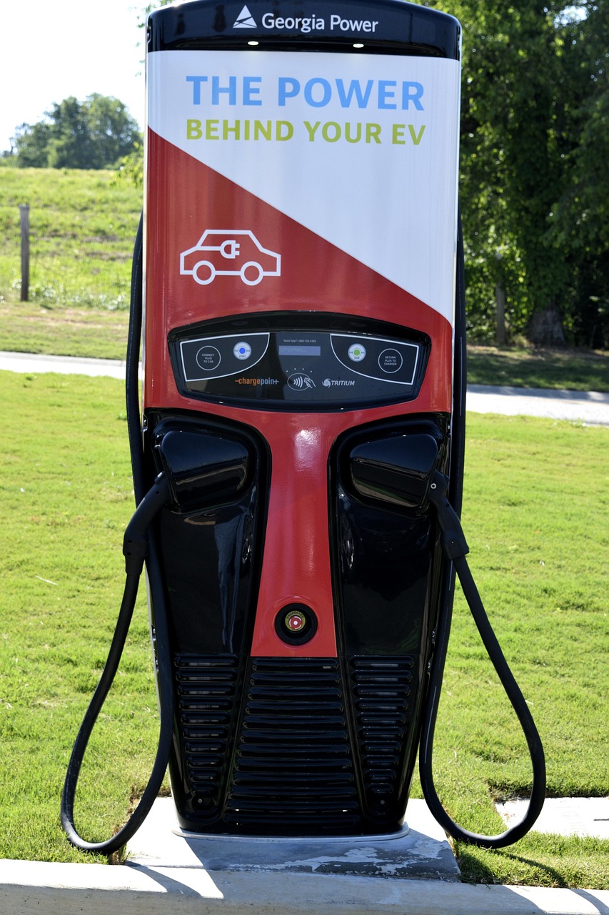 美國電動(dòng)汽車充電荒漠不復(fù)存在 充電樁共享空前熱絡(luò)