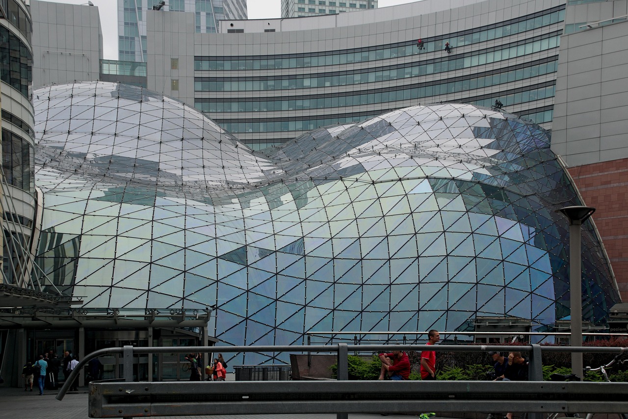 北京，作為中國的首都和國際大都市，擁有一流的科技、文化和教育等資源。在搜索引擎優(yōu)化（SEO）領(lǐng)域中，百度等搜索引擎會(huì)根據(jù)其網(wǎng)頁的相關(guān)性和重要性來計(jì)算網(wǎng)頁的權(quán)重。那么，百度網(wǎng)站權(quán)重如何計(jì)算呢？