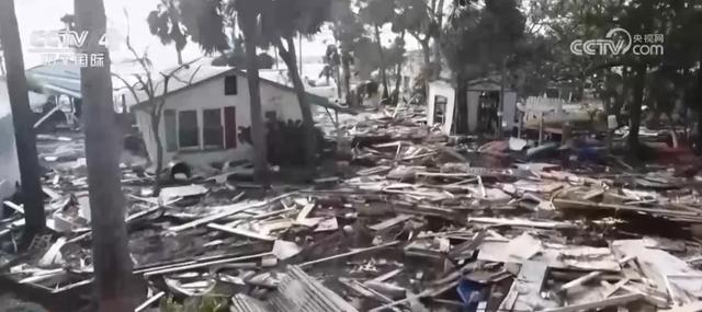 至少90人死亡，仍有240萬用戶斷電，美國損失預計上千億美元！“就像被炸彈炸過”