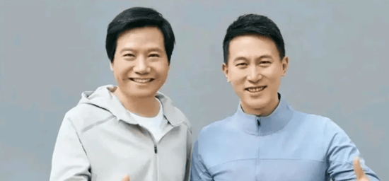 雷軍說(shuō)，周受資有一種對(duì)世界復(fù)仇般的勤奮
