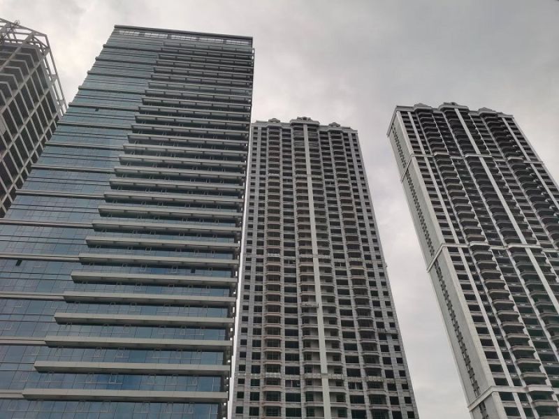 土拍現(xiàn)高溢價，新房成交量再破萬套，四代住宅殺瘋了，武漢樓市全方位復(fù)蘇？