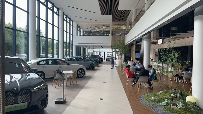 年度回顧與展望｜4000家4S店或?qū)⑼耸?，汽車?jīng)銷商面臨生死關(guān)頭