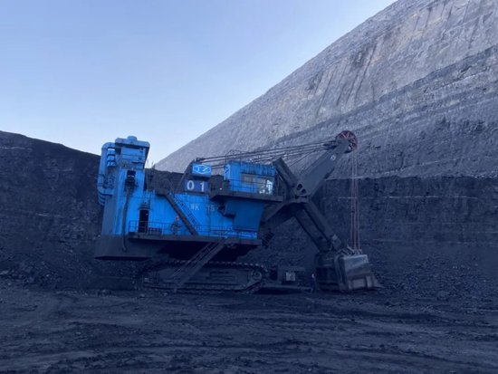 全球首臺(tái)！禾望變頻器助力220T純電動(dòng)礦用自卸車下線