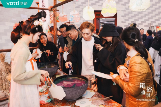 潮啟“新中式”，華帝新品發(fā)布會重構(gòu)“時(shí)尚健康生活”圖譜