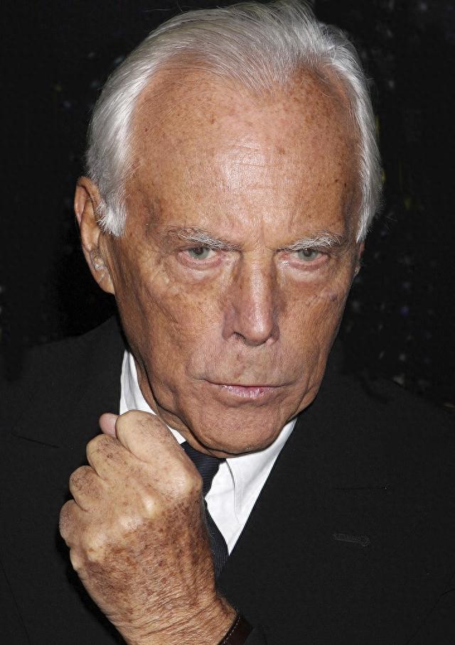 時(shí)裝設(shè)計(jì)大師喬治·阿瑪尼去世，享年91歲